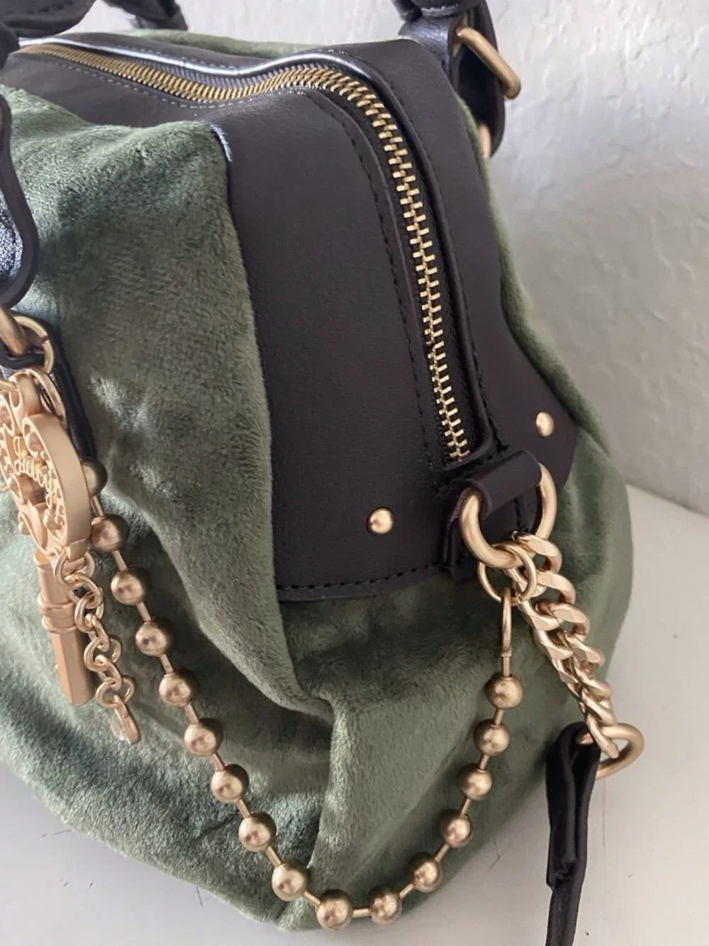 Juicy Couture The Key To Juicy Satchel Crossbody Super Greens Velvet Charm NEW